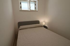 Casa Nausica Elegant Apartment Facing the Aragonese Castle
