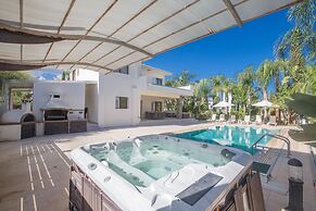 Protaras Holiday Villa De1