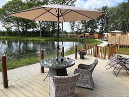 Oak Boutique Lodge