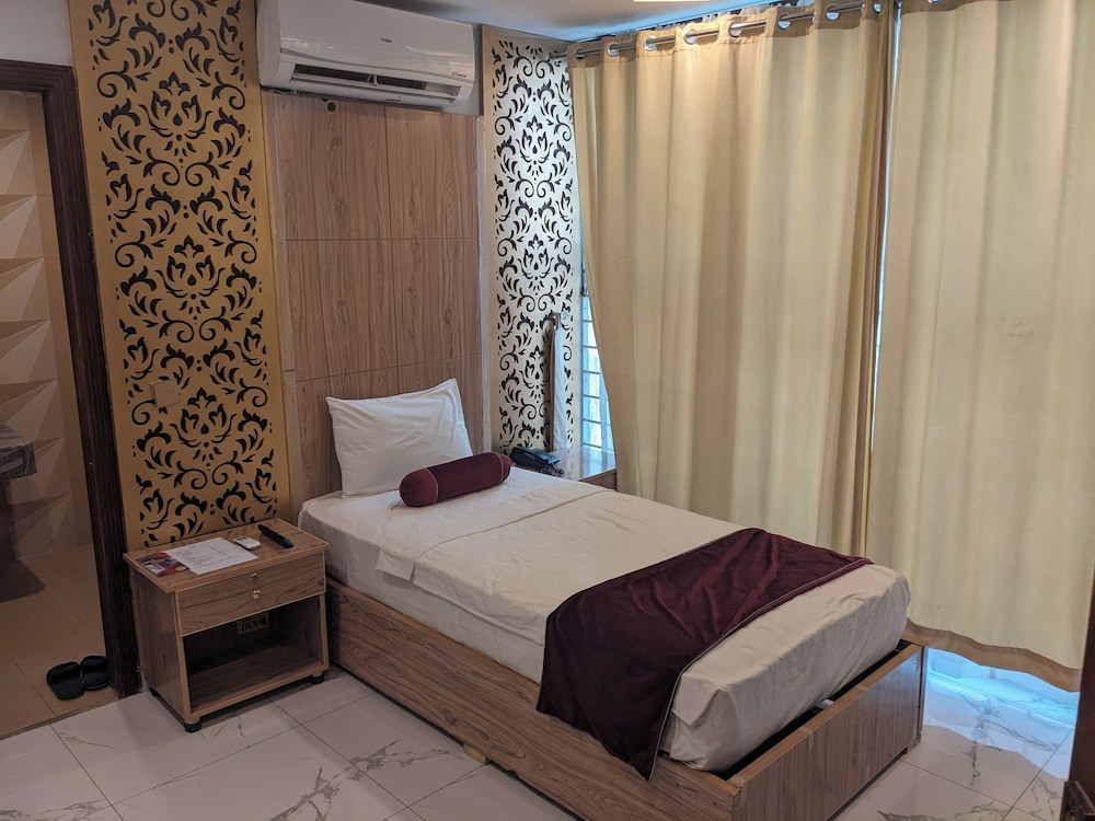 NUVA HOTEL