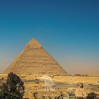 Life Pyramids Inn