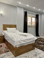 Life Pyramids Inn