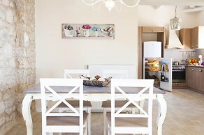 Two Bedroom Maisonette Villa - Ilianthos