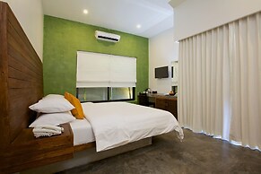 Chhouy Vathna Angkor Boutique