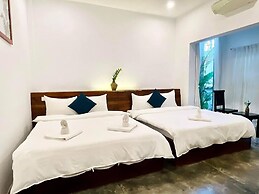 Chhouy Vathna Angkor Boutique