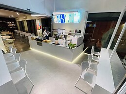 Chhouy Vathna Angkor Boutique