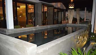 Chhouy Vathna Angkor Boutique