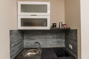 Sandor Apartment