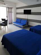 Spectacular Twin Towers Suite