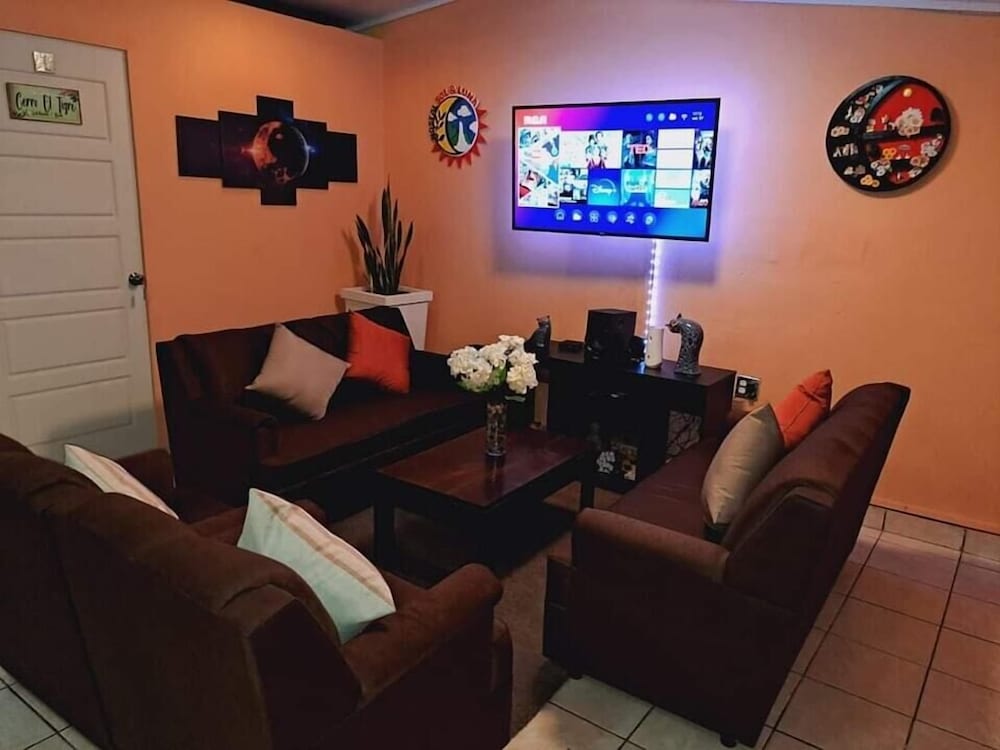 Hostal Sol y Luna - Hostel