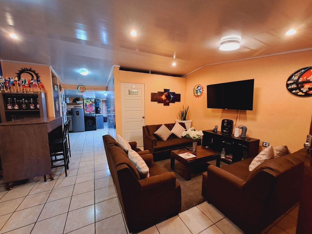 Hostal Sol y Luna - Hostel