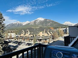 Skyline-Townhouse Combo-AC-Pool-Hot Tub