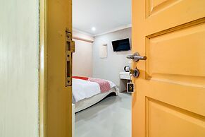 OYO 90857 Baaraka Syariah Hotel