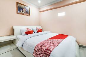 OYO 90857 Baaraka Syariah Hotel