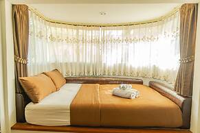 Apinya Resort Bangsarey
