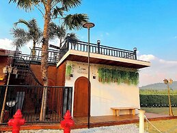 Apinya Resort Bangsarey