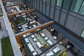 The Honeyrose Hotel, Montreal, A Tribute Portfolio Hotel