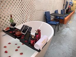 North Suites Levittown