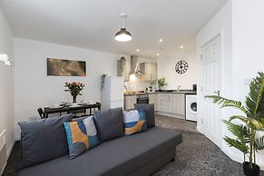 5 Quincy House - 1 Bedroom Apartment