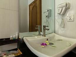 Plumeria Hotel & Spa