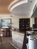 Hotel On The Rocks