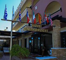 Hotel On The Rocks