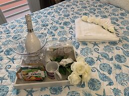 Levittown Lakes Suites