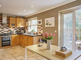 Brookbank Close
