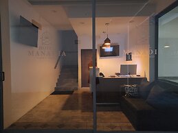 HOTEL MANADIA