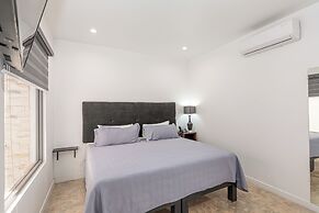 HOTEL MANADIA