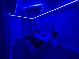 1 Bed Flat - Sleeps 2 - Hot Tub - Parking - Wifi