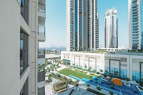 New! Luxurious Stay Dubai Creek Balcony & View