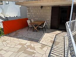 Apartments Leut