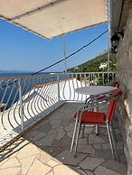 Apartments Leut