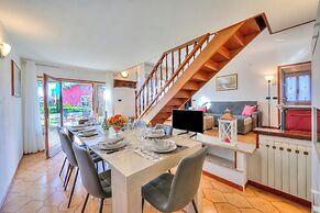 Cedar House Villa Few Minutes From Lake