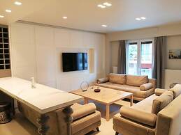 Luxurious Apartment in Acropolis