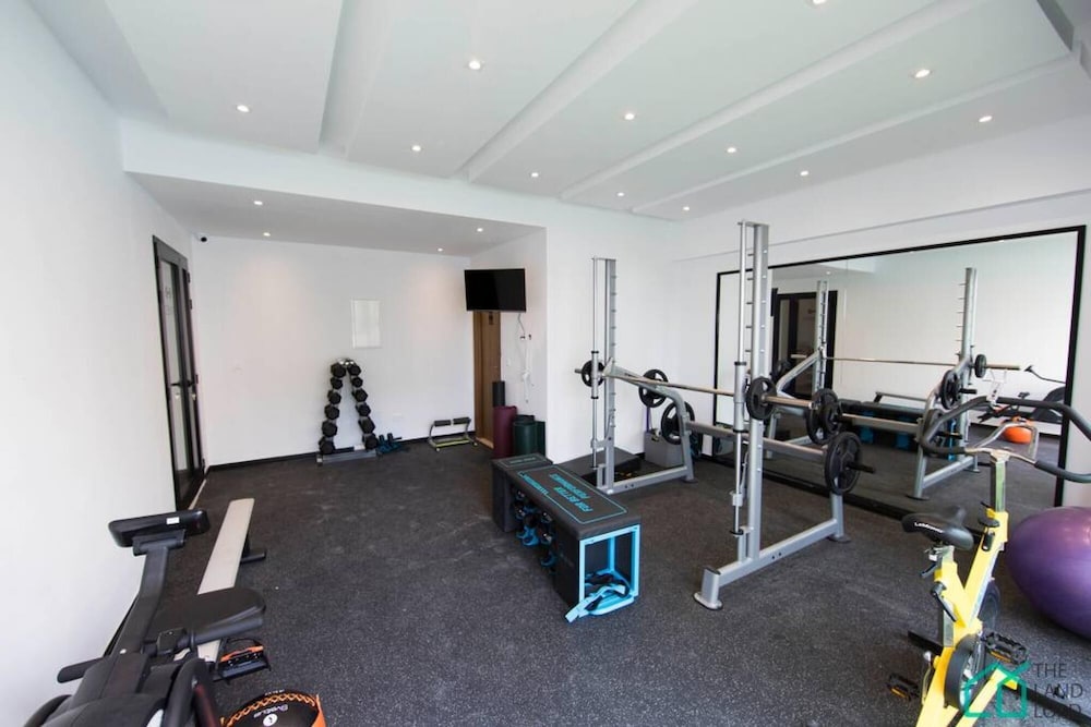 Sunset 201 Luxury 2bds With gym