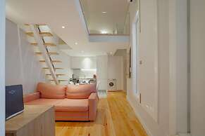 Downtown Amazing Duplex by Vacationy
