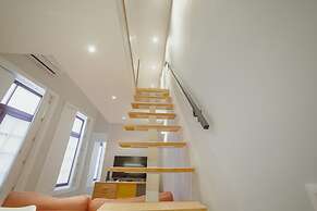 Downtown Amazing Duplex by Vacationy