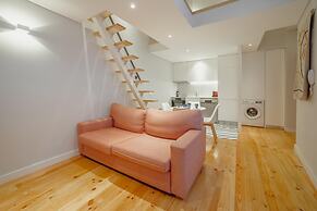 Downtown Amazing Duplex by Vacationy