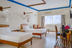Sai Rock Beach Hotel & Spa