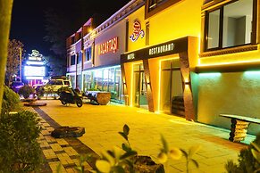 MacarTaşı Hotel