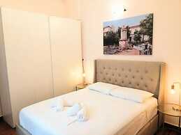Elegant Apartment in Parliament Square