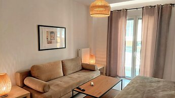 Wonderful Apartment in Acropolis