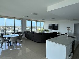 Harbour Quays Apartments