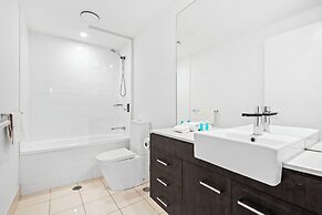 Harbour Quays Apartments