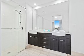 Harbour Quays Apartments