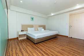 lucky Elephant Hotel