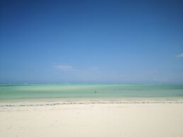 Mambo Ocean Resort