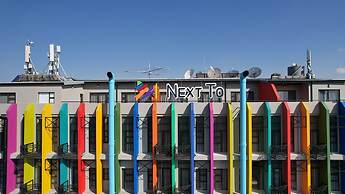 Next To Apartment Hotel